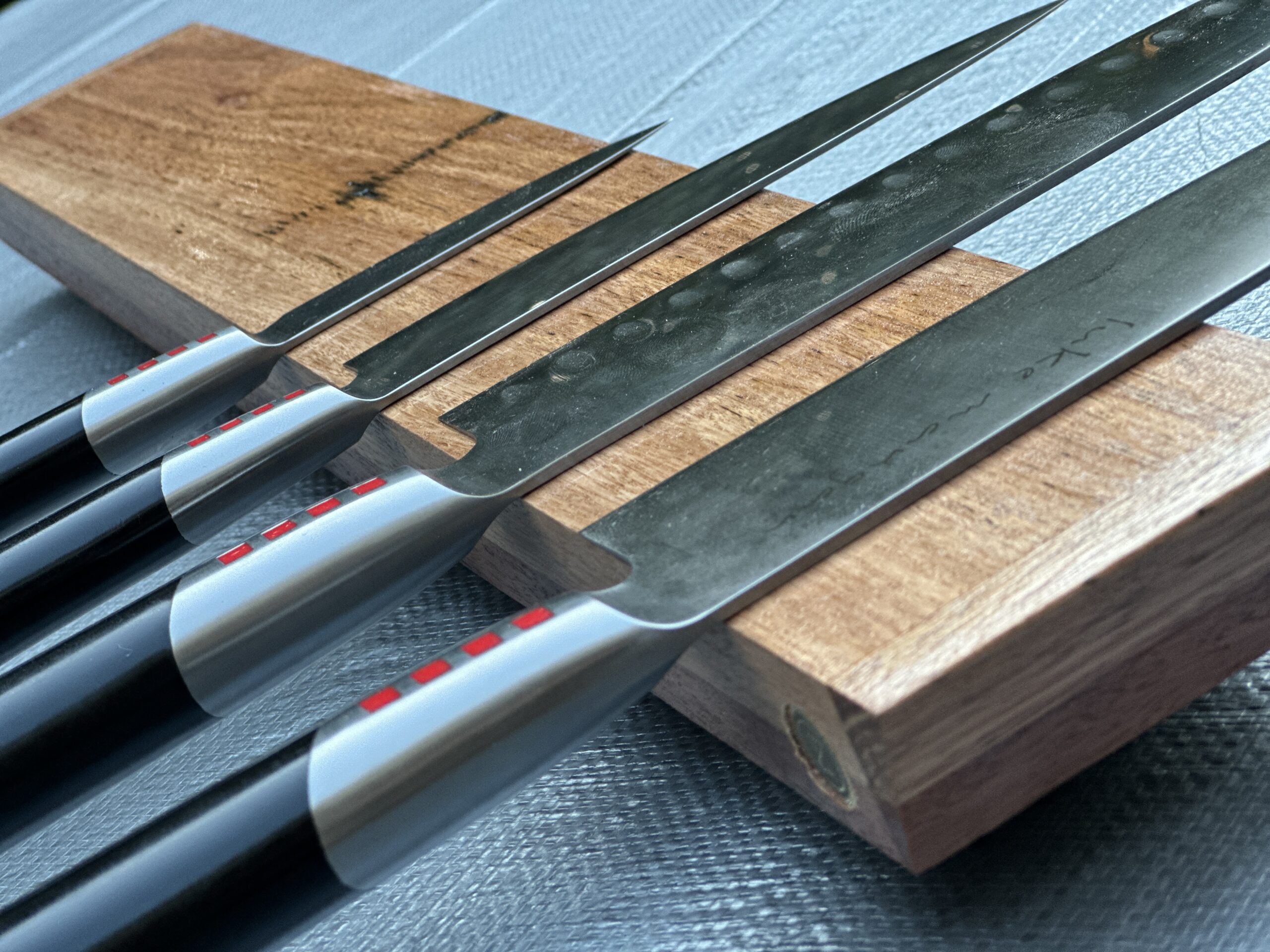 Magnetic Knife Rack - Wall Type 530mm wide x 80mm high (Available Now) 02