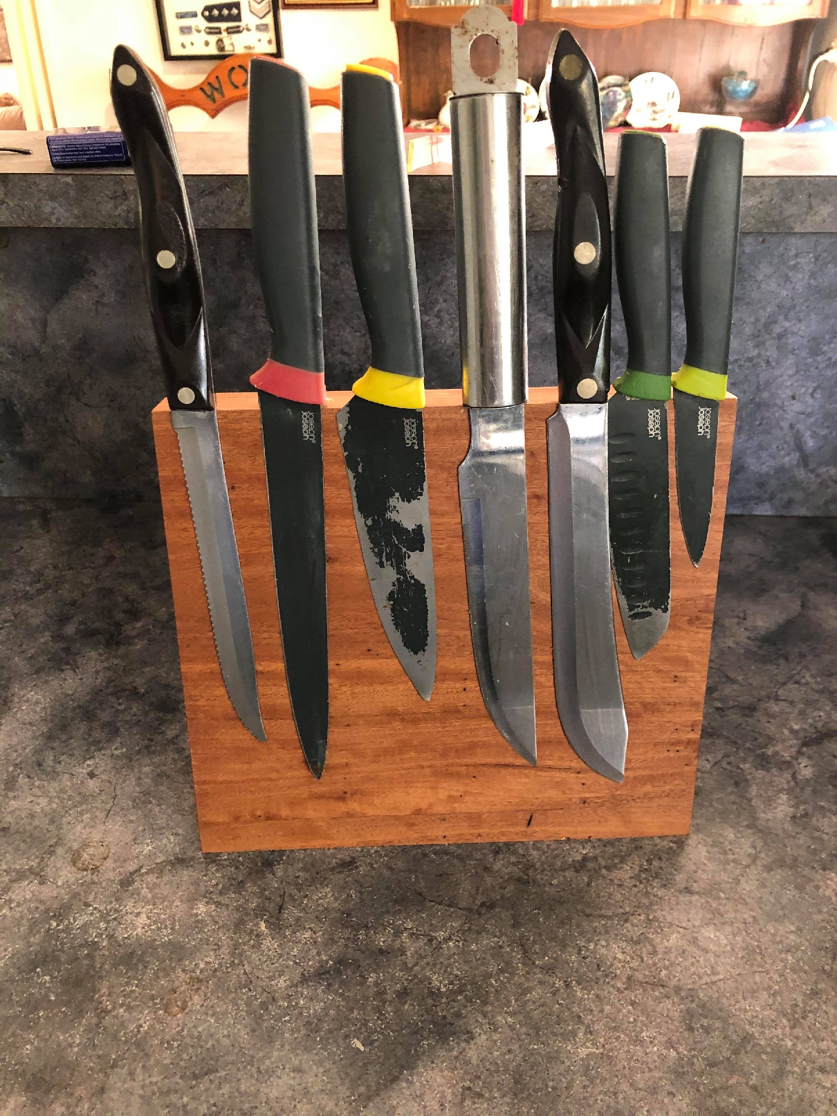 Magnetic Knife Block